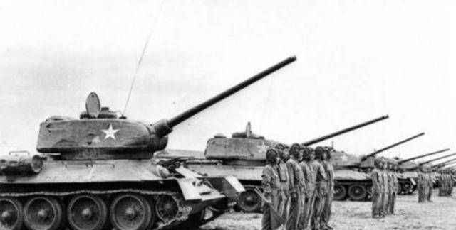 揭秘中国传奇坦克，58式坦克的起源与辉煌历程，揭秘中国传奇坦克，58式坦克的起源与辉煌历程回顾