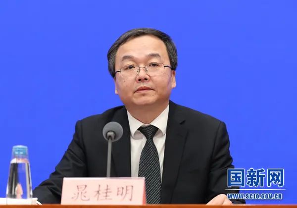 副司长一年能挣一百万吗?薪酬背后的真相与探讨,副司长薪酬揭秘,一年能否挣得百万?真相与探讨。