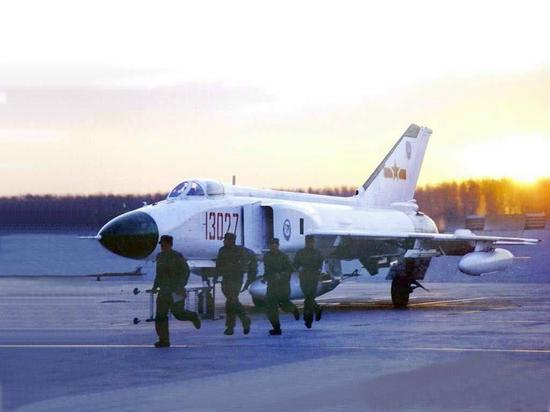 歼8战斗机积木,探索中国空军力量的积木模型之旅,歼8战斗机积木模型,探寻中国空军力量的体验之旅