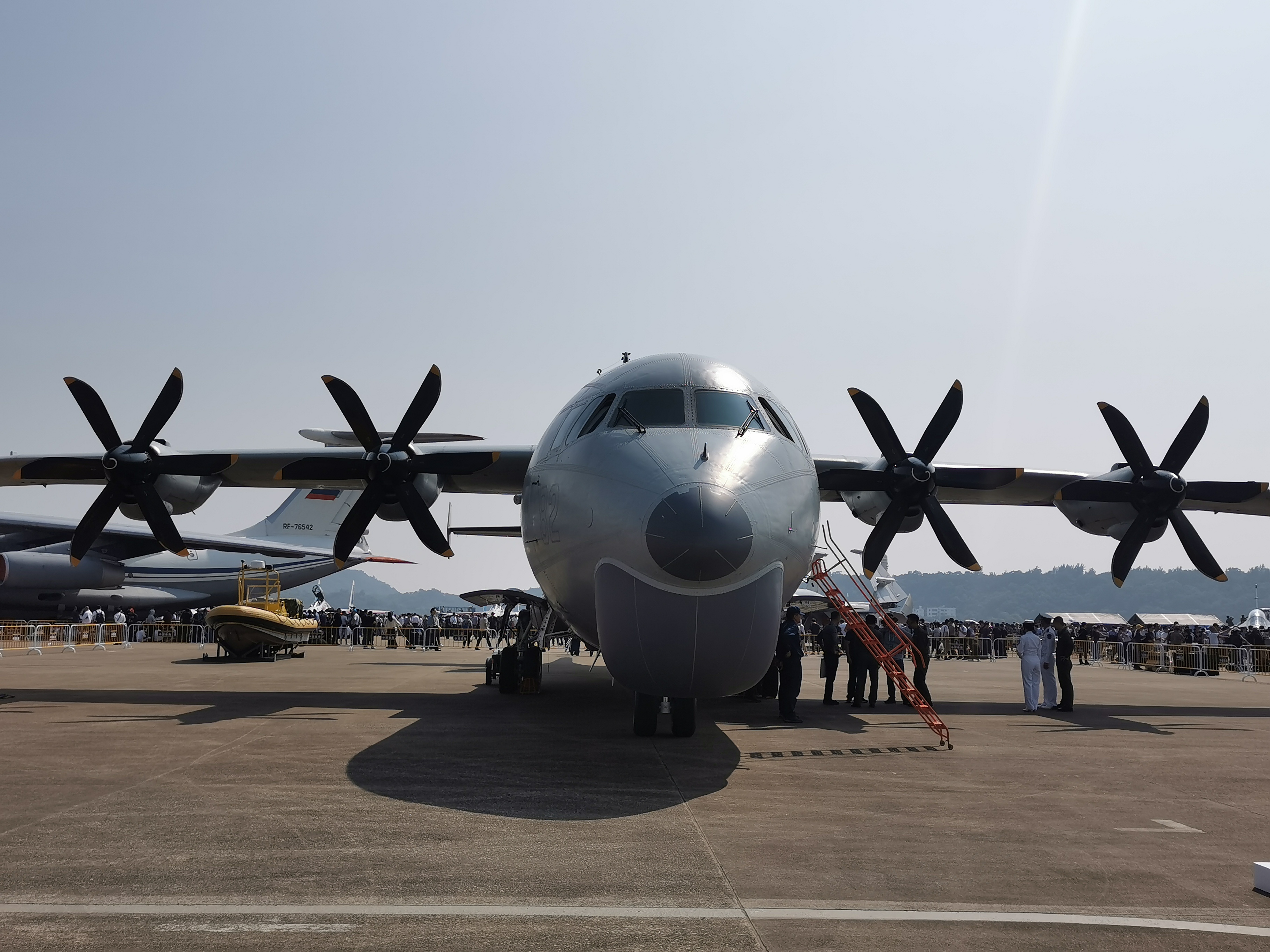 中国运-8反潜机的战略意义与技术解析,中国运-8反潜机的战略地位及技术深度解析