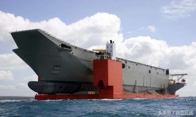 半潜船上运载的大型港口机械属性探究,半潜船上大型港口机械属性深度解析