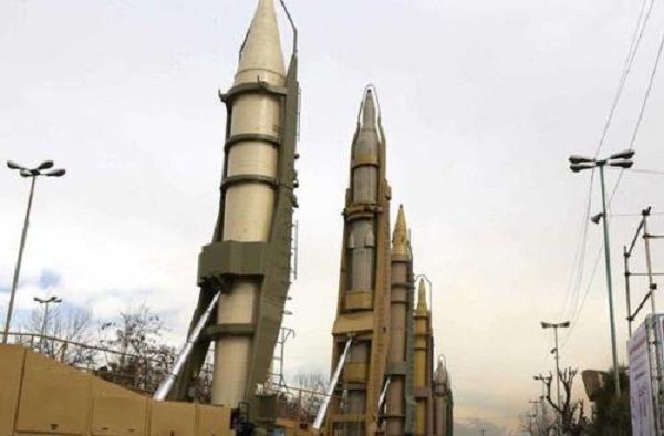 中美导弹技术对比,谁的技术更胜一筹?,中美导弹技术对比,谁的技术更胜一筹?分析揭秘答案。