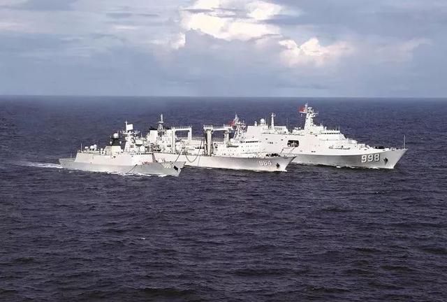 昆仑舰历任舰长,传承与担当的海洋卫士,昆仑舰历任舰长,传承担当,海洋卫士的荣耀之路