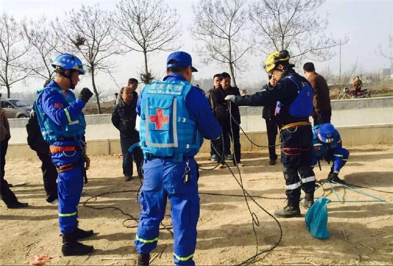 裤裆藏雷分析,一种独特的战术行为解读,裤裆藏雷战术深度解析,独特战术行为揭秘
